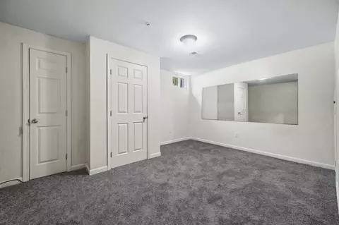 Bedroom - 10102 Mallard Pond Ct, Laurel, MD 20708 photo 10 of 10
