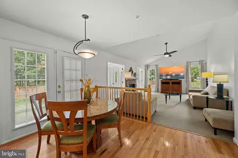 Dining - 10102 Mallard Pond Ct, Laurel, MD 20708 photo 1 of 3