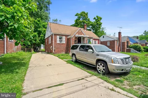 6504 Knollbrook Dr, Hyattsville, MD 20783