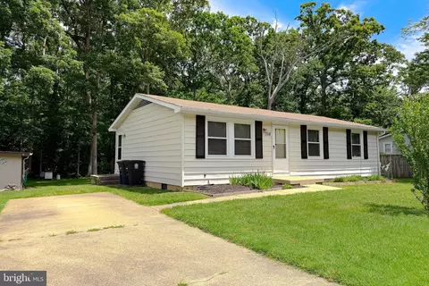 708 Eucla Dr, Waldorf, MD 20601