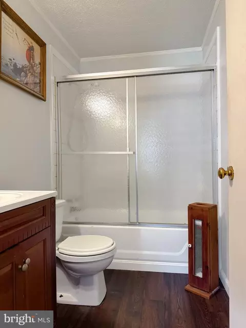 Bath - 708 Eucla Dr, Waldorf, MD 20601 photo 2 of 2