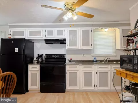 Kitchen - 708 Eucla Dr, Waldorf, MD 20601 photo 1 of 1