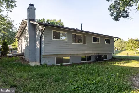 Exterior - 8607 Magnolia Dr, Lanham, MD 20706 photo 2 of 4