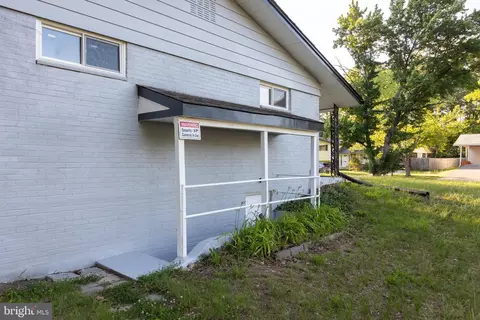 Exterior - 8607 Magnolia Dr, Lanham, MD 20706 photo 3 of 4