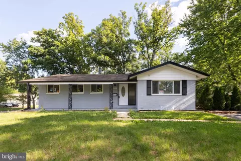 8607 Magnolia Dr, Lanham, MD 20706