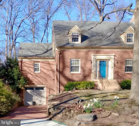 4104 Woodberry St, Hyattsville, MD 20782