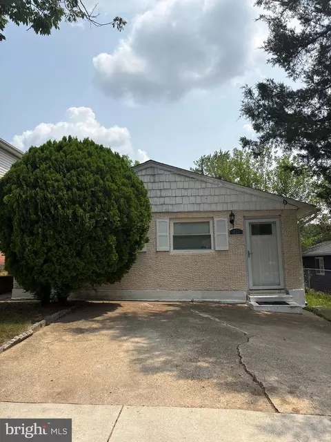 411 Carmody Hills Dr, Capitol Heights, MD 20743