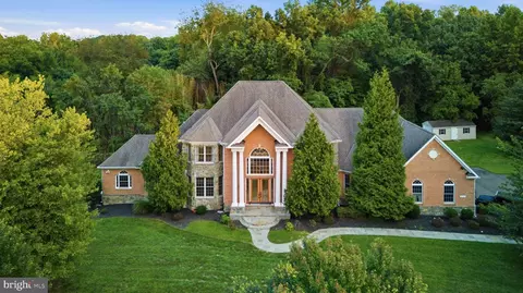 16601 Pleasant Colony Dr, Marlboro, MD 20774