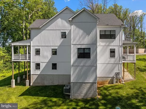 Exterior - 16608 Sylvan Dr, Bowie, MD 20715 photo 9 of 14