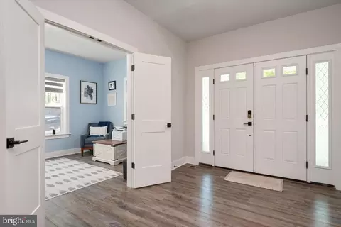 Entry Way - 16608 Sylvan Dr, Bowie, MD 20715 photo 5 of 15