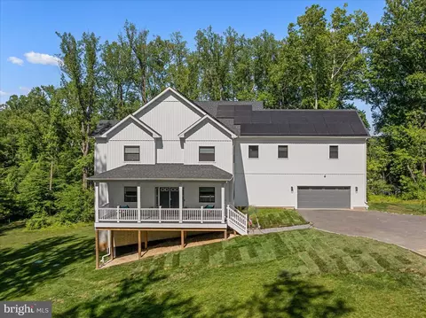 Exterior - 16608 Sylvan Dr, Bowie, MD 20715 photo 6 of 14