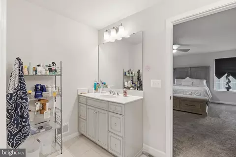 Entry Way - 10414 John Glenn St, Lanham, MD 20706 photo 9 of 10
