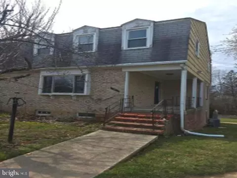 1 Watkins Park Dr #1, Marlboro, MD 20774