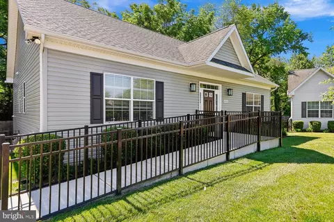 4806 Chief Chris Kyle Ct, Riverdale, MD 20737