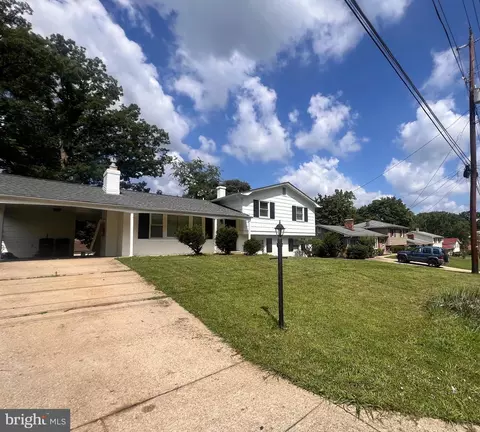 9109 Pinehurst Dr, Fort Washington, MD 20744