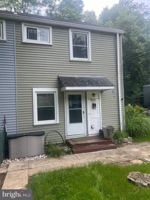 1 D Laurel Hill Rd, Greenbelt, MD 20770