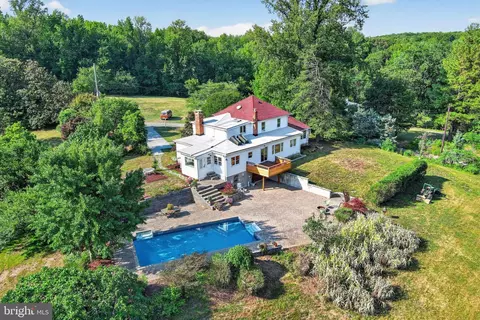 7201 Sasscer Ln, Marlboro, MD 20772