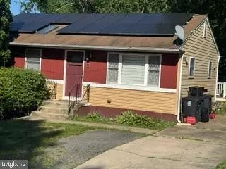 1114 Hybrid Ave, Capitol Heights, MD 20743