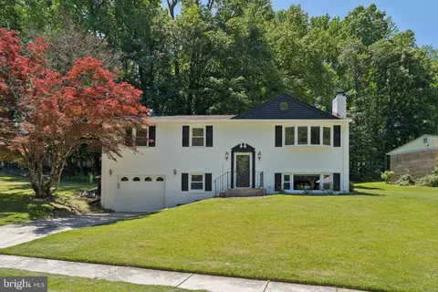 4801 Woodford Ln, Marlboro, MD 20772