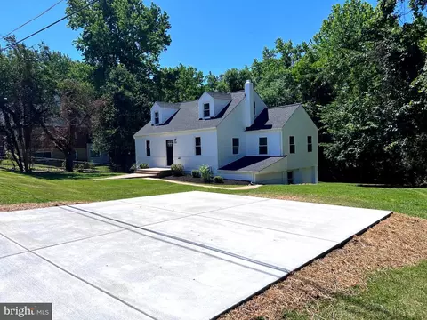 1703 Lee Rd, Fort Washington, MD 20744