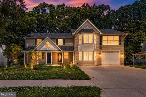 9312 Fox Run Dr, Clinton, MD 20735