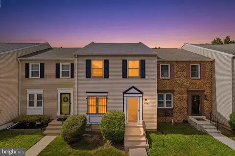 2034 N Anvil Ln, Temple Hills, MD 20748