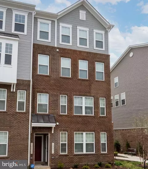 10533 Jim Lovell Ln, Lanham, MD 20706