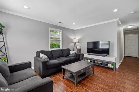 Living - 819 Clovis Ave, Capitol Heights, MD 20743 photo 1 of 1
