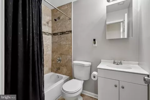 Bath - 819 Clovis Ave, Capitol Heights, MD 20743 photo 1 of 1