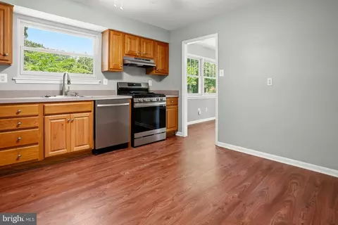 Entry Way - 11910 Callow Ter, Laurel, MD 20708 photo 3 of 5