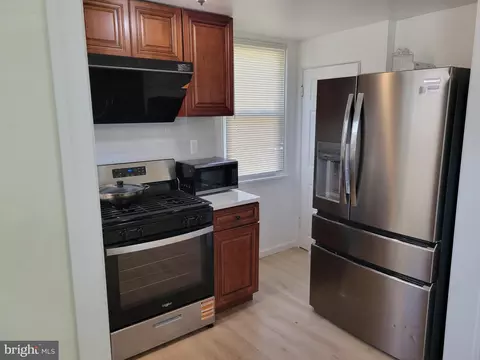 Entry Way - 329 Talbott Ave, Laurel, MD 20707 photo 1 of 6