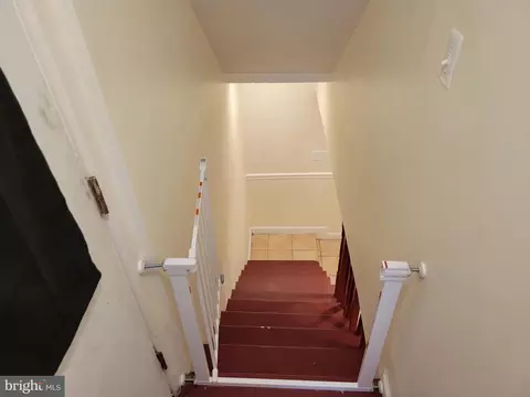 Entry Way - 329 Talbott Ave, Laurel, MD 20707 photo 5 of 6