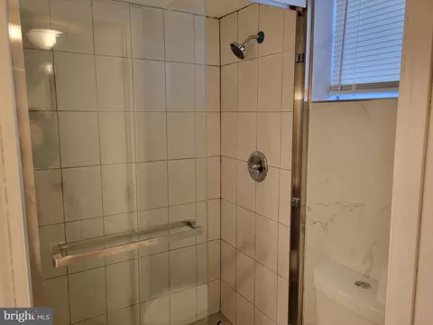 Bath - 329 Talbott Ave, Laurel, MD 20707 photo 3 of 4