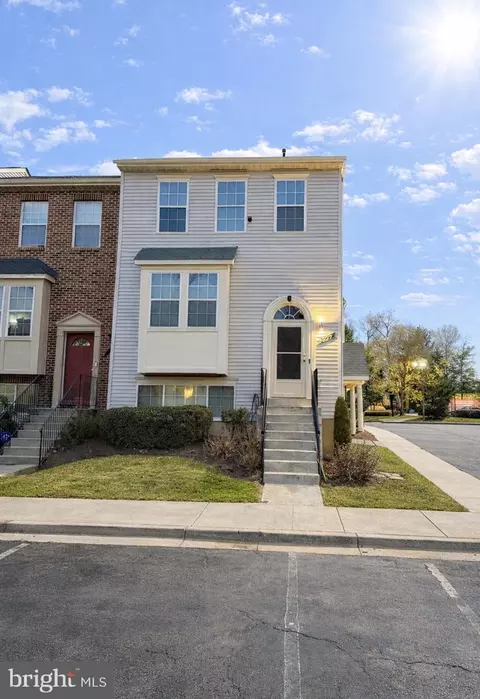 3727 Wilkinson Dr #402, Suitland, MD 20746