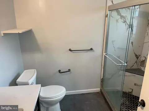 Bath - 6901 100th Ave, Lanham, MD 20706 photo 2 of 4