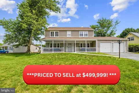 12211 Wynmore Ln, Bowie, MD 20715