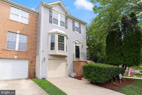 7208 Huckleberry Ct, Clinton, MD 20735