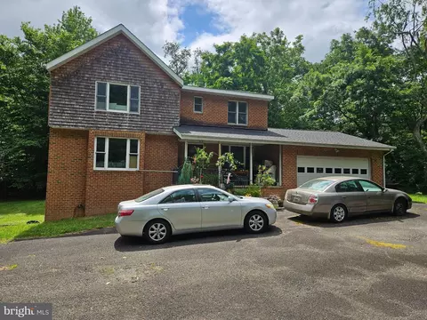 10406 Livingston Rd, Fort Washington, MD 20744
