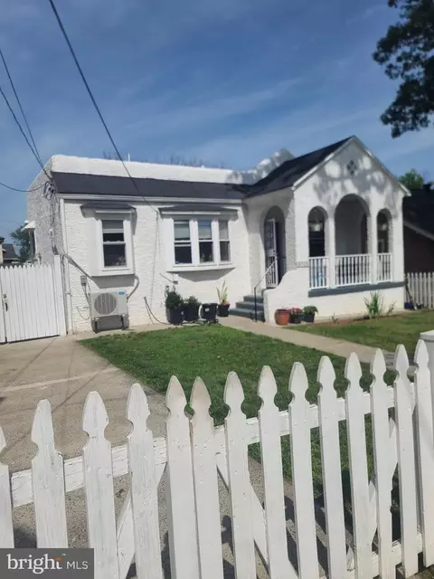 3715 37th Pl, Brentwood, MD 20722