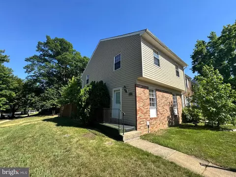 5959 Hil Mar Dr, District Heights, MD 20747