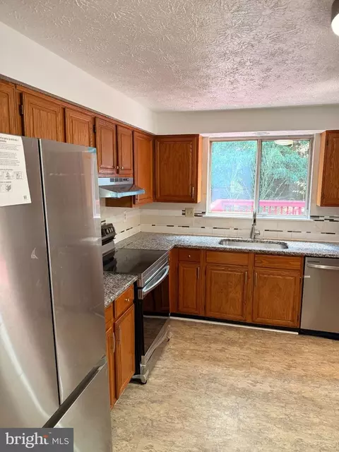 Kitchen - 13514 Steeplechase Dr, Bowie, MD 20715 photo 1 of 3