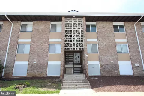 573 Wilson Bridge Dr #C2, Oxon Hill, MD 20745