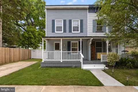 702 4th St, Laurel, MD 20707 photo 2