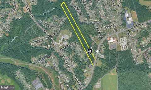 9515 Piscataway Rd, Clinton, MD 20735