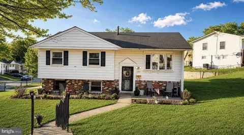 6816 Pepper St, Capitol Heights, MD 20743