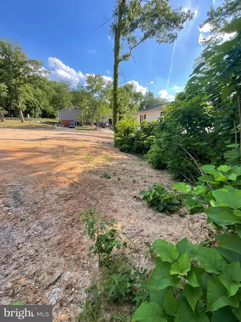 303 Elmleaf Ave, Capitol Heights, MD 20743 photo 6
