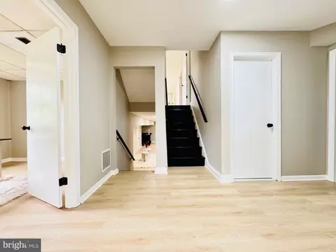Entry Way - 11102 Hudee Ct, Bowie, MD 20721 photo 4 of 5