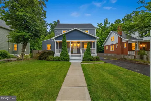 4107 Queensbury Rd, Hyattsville, MD 20781