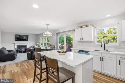 7116 Starboard Dr, District Heights, MD 20747