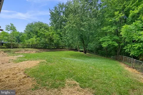 Exterior - 9716 Franklin Ave, Lanham, MD 20706 photo 4 of 4